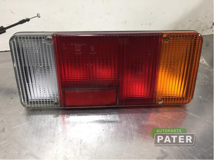 2 Lampes Feu Arrière Pour Fiat Ducato (2002-2006) - Droit, Référence 6351Q5 - Neufs, Halogène