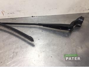 Used Front wiper arm Renault Espace (RFCJ) 1.8 Energy Tce 225 EDC Price € 36,75 Margin scheme offered by Autoparts Pater