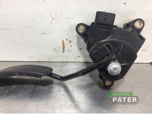 Used Accelerator pedal Renault Kangoo Express (FW) 1.5 dCi 90 FAP Price € 52,50 Margin scheme offered by Autoparts Pater