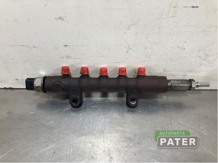 Fuel injector nozzle from a Ford Transit 2.2 TDCi 16V 2008