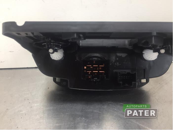 Heater control panel from a Opel Karl 1.0 12V 2016