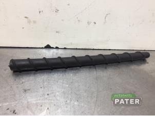 Used Antenna arm Opel Karl 1.0 12V Price € 21,00 Margin scheme offered by Autoparts Pater