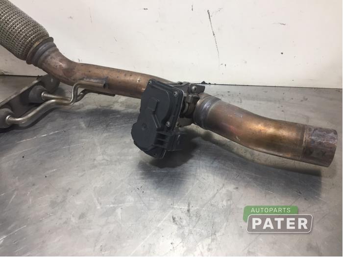 Exhaust front section from a Seat Leon ST (5FF) 1.6 TDI Ecomotive 16V 2014