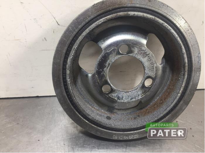 Crankshaft pulley from a BMW 1 serie (F20) 118i 1.6 16V 2015