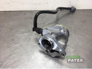 Used Vacuum pump (diesel) Mercedes A (W176) 1.5 A-180 CDI, A-180d 16V Price € 63,00 Margin scheme offered by Autoparts Pater
