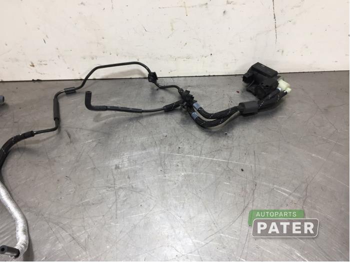 Usagé Clapet de surpression Turbo Mercedes A (W176) 1.5 A-180 CDI, A-180d 16V Prix € 21,00 Règlement à la marge proposé par Autoparts Pater