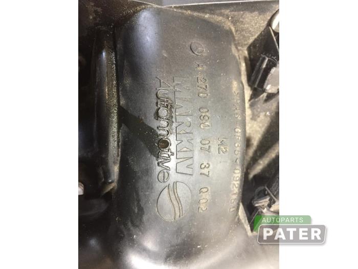 Intake manifold from a Mercedes-Benz A (W176) 1.6 A-180 16V 2013