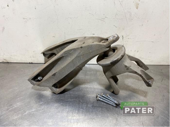 Used Engine mount Volkswagen Transporter T6 2.0 TDI DRF Price € 44,47 Inclusive VAT offered by Autoparts Pater