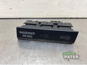 Used Airbag indicator light Seat Leon ST (5FF) 1.6 TDI Ecomotive 16V Price € 15,75 Margin scheme offered by Autoparts Pater