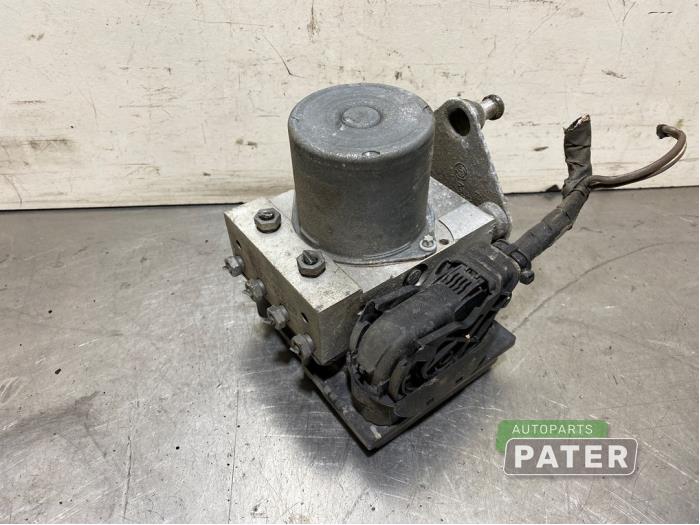 Usagé Bloc ABS Volkswagen Crafter 2.5 TDI 30/35/50 Prix € 76,23 Prix TTC proposé par Autoparts Pater