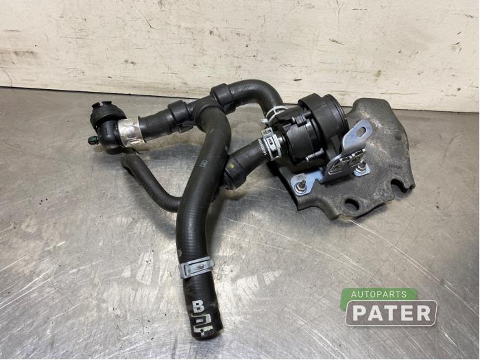 Begagnade Extra vattenpump Renault Espace (RFCJ) 1.8 Energy Tce 225 Pris € 36,75 Marginaltabell erbjuds av Autoparts Pater