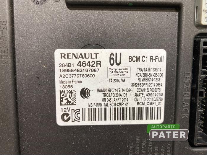 Ordinateur contrôle fonctionnel d'un Renault Espace (RFCJ) 1.8 Energy Tce 225 EDC 2018