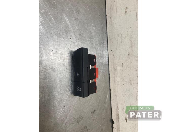 Usados Interruptor ESP Audi A1 (8X1/8XK) 1.6 TDI 16V Precio € 21,00 Norma de margen ofrecido por Autoparts Pater