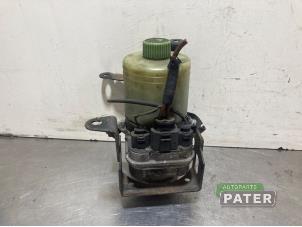 Used Power steering pump Seat Ibiza III (6L1) 1.4 16V 100 Price € 78,75 Margin scheme offered by Autoparts Pater