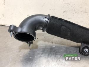 Intercooler Rohr van een Volkswagen Golf VII (AUA) 2.0 GTD 16V 2017