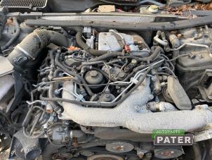 Motor van een Audi A5 Quattro (B8C/S) 3.0 TDI V6 24V 2008
