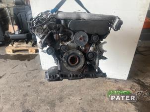 Motor van een Audi A5 Quattro (B8C/S) 3.0 TDI V6 24V 2008