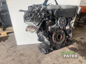 Motor van een Audi A5 Quattro (B8C/S) 3.0 TDI V6 24V 2008