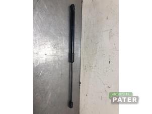 Used Rear gas strut, left Mercedes A (177.0) 1.3 A-180 Turbo 16V Price € 21,00 Margin scheme offered by Autoparts Pater
