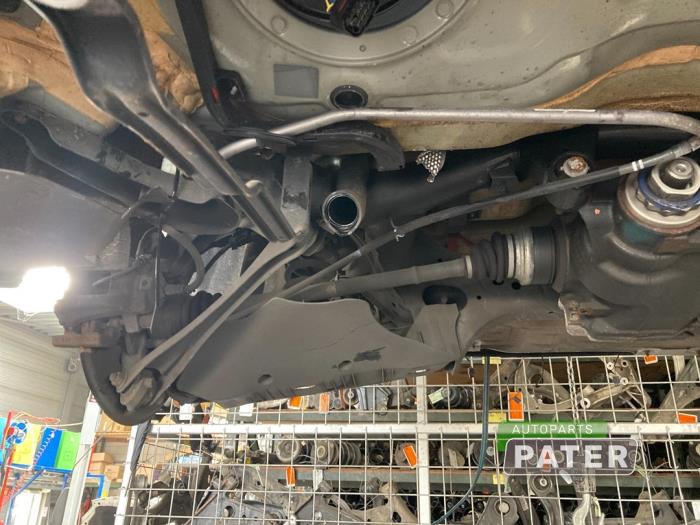 Rear wheel drive rear axle from a BMW 1 serie (F20) 116d 1.5 12V TwinPower 2018