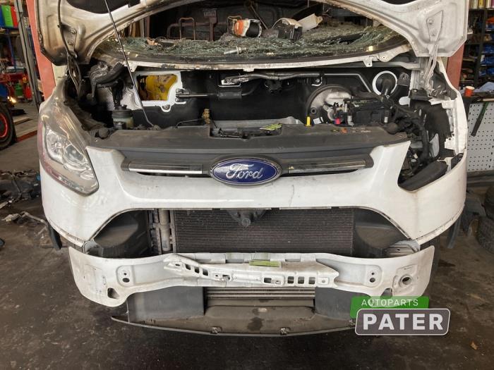 Begagnade Grill Ford Transit Custom 2.0 TDCi 16V Eco Blue 105 Pris € 95,29 Inklusive moms erbjuds av Autoparts Pater