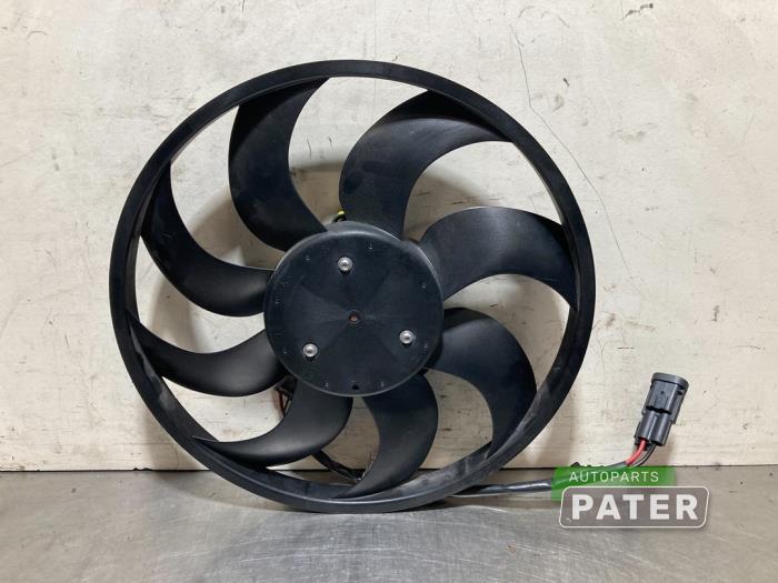 Cooling fans from a Renault Zoé (AG) R90 2018