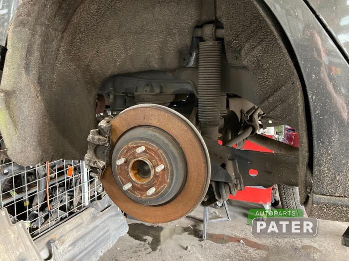Arbre entraînement roue avant d'un Ford Focus 4 Wagon 1.5 EcoBlue 120 2019