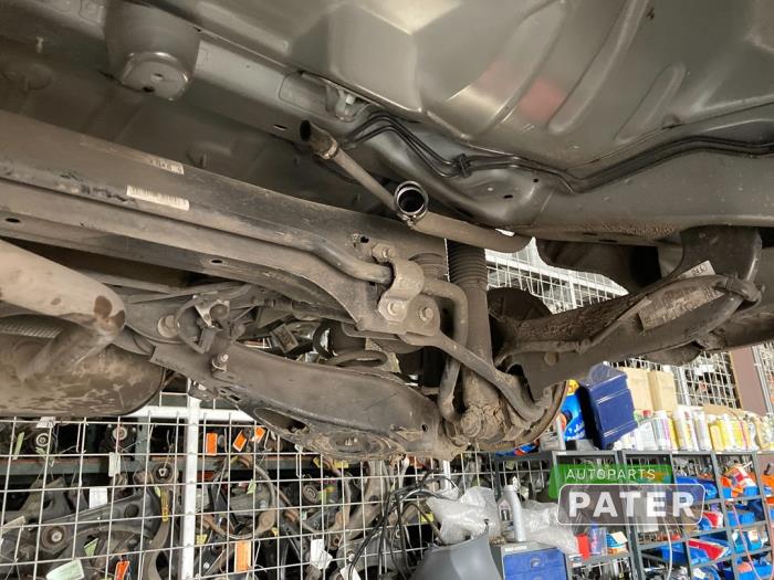 Eje trasero de transmisión delantera de un Ford Focus 4 Wagon 1.5 EcoBlue 120 2019