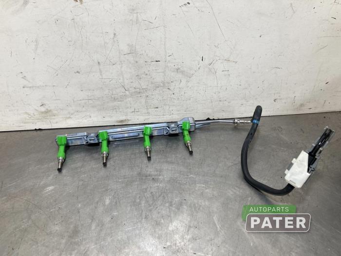 Usagé Système d'injection Toyota RAV4 (A4) 2.5 Hybrid 16V VVT-i 4x4 Prix € 105,00 Règlement à la marge proposé par Autoparts Pater