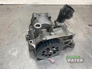 Usagé Pompe à huile Audi A4 Avant (B9) 2.0 TDI 16V Prix € 183,75 Règlement à la marge proposé par Autoparts Pater