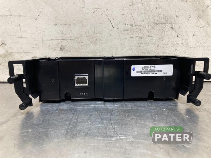 Panel de control de calefacción de un Nissan Micra (K14) 0.9 IG-T 12V 2018