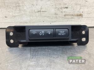 Used Cruise control switch Nissan Micra (K14) 0.9 IG-T 12V Price € 26,25 Margin scheme offered by Autoparts Pater