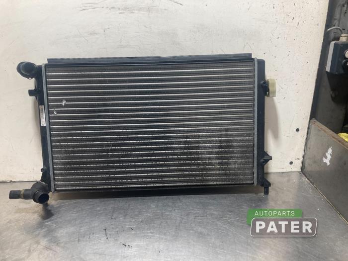 Usagé Radiateur Volkswagen Caddy Combi III (2KB,2KJ) 1.4 16V Prix € 76,23 Prix TTC proposé par Autoparts Pater