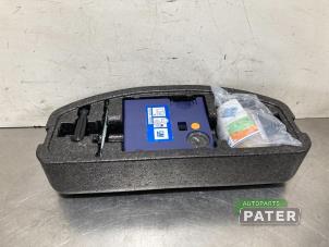 Used Tool set Opel Astra J Sports Tourer (PD8/PE8/PF8) 1.7 CDTi 16V Price € 52,50 Margin scheme offered by Autoparts Pater