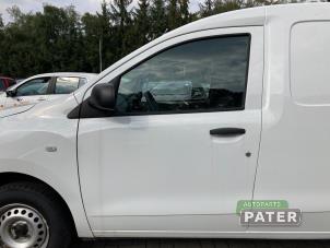 Used Door 2-door, left Dacia Dokker Express (8S) 1.6 16V Price € 444,68 Inclusive VAT offered by Autoparts Pater