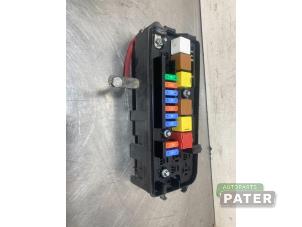 Used Fuse box Opel Signum (F48) 3.0 CDTI V6 24V Price € 42,00 Margin scheme offered by Autoparts Pater