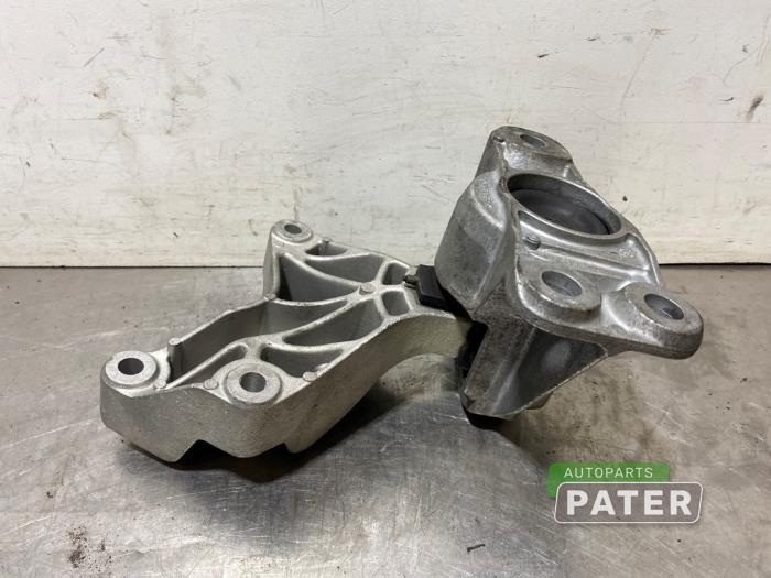 Usagé Support moteur Nissan Micra (K14) 0.9 IG-T 12V Prix € 52,50 Règlement à la marge proposé par Autoparts Pater