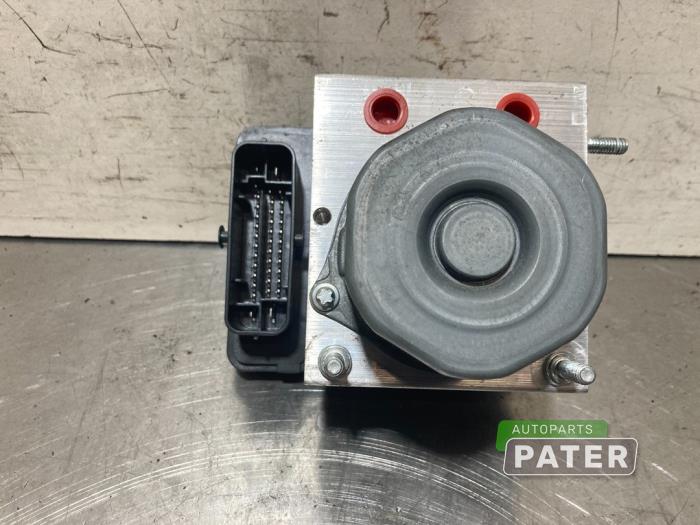 Begagnade ABS-pump Nissan Micra (K14) 0.9 IG-T 12V Pris € 52,50 Marginaltabell erbjuds av Autoparts Pater