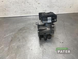 Used Throttle body Opel Combo 1.3 CDTI 16V Price € 50,82 Inclusive VAT offered by Autoparts Pater