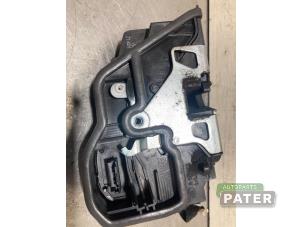 Used Rear door mechanism 4-door, right BMW 1 serie (F20) 116d 1.6 16V Efficient Dynamics Price € 42,00 Margin scheme offered by Autoparts Pater