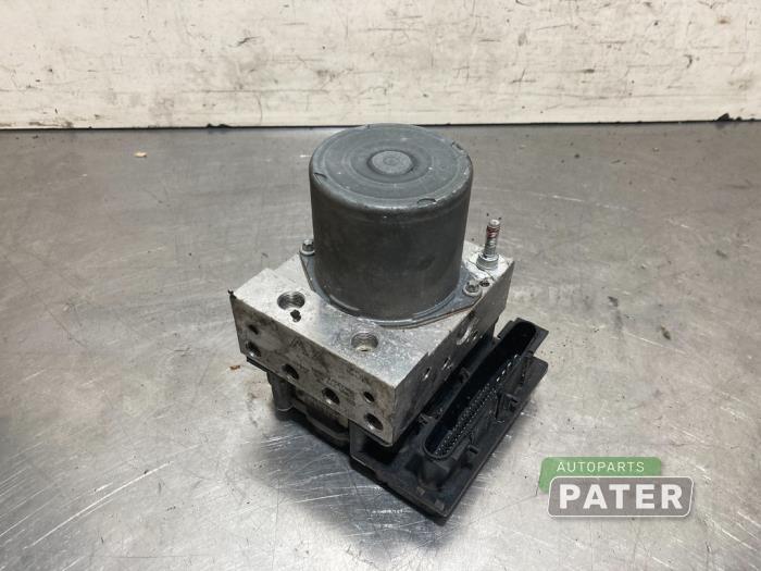 Usagé Pompe ABS Toyota Avensis Wagon (T27) 1.8 16V VVT-i Prix € 52,50 Règlement à la marge proposé par Autoparts Pater