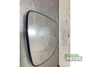 Used Mirror glass, left Renault Captur (2R) 1.2 TCE 16V EDC Price € 21,00 Margin scheme offered by Autoparts Pater