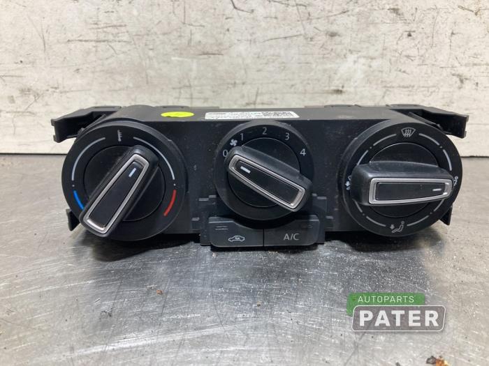 Heater control panel from a Volkswagen Polo V (6R) 1.4 TDI 12V 90 2014