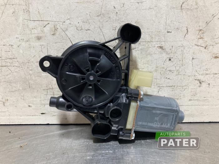 Usados Motor de ventanilla de puerta Audi A5 Sportback (F5A/F5F) 2.0 40 TFSI Mild Hybrid 16V Precio € 10,50 Norma de margen ofrecido por Autoparts Pater