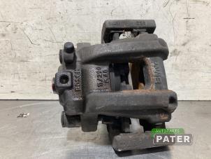 Used Rear brake calliper, left BMW 1 serie (F20) 116d 1.5 12V TwinPower Price € 36,75 Margin scheme offered by Autoparts Pater