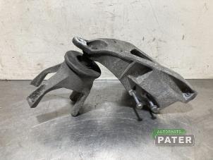 Used Engine mount Volkswagen Transporter T5 2.0 TDI DRF Price € 76,23 Inclusive VAT offered by Autoparts Pater