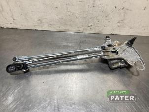Used Wiper motor + mechanism Ford Focus 4 Wagon 1.0 Ti-VCT EcoBoost 12V 125 Price € 78,75 Margin scheme offered by Autoparts Pater