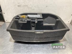Used Tool set Hyundai Kona (OS) 64 kWh Price € 78,75 Margin scheme offered by Autoparts Pater