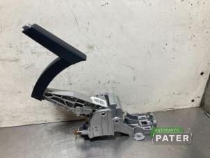 Used Parking brake lever Peugeot 308 SW (L4/L9/LC/LJ/LR) 1.6 BlueHDi 120 Price € 68,25 Margin scheme offered by Autoparts Pater