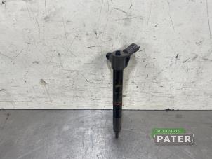 Used Injector (diesel) Opel Astra K Sports Tourer 1.5 CDTi 122 12V Price € 210,00 Margin scheme offered by Autoparts Pater